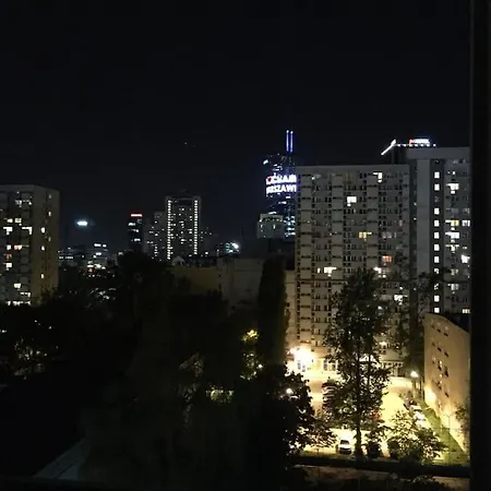 Apartman 24h Check In, Aircon- Free Public Pool-fitness-sauna *