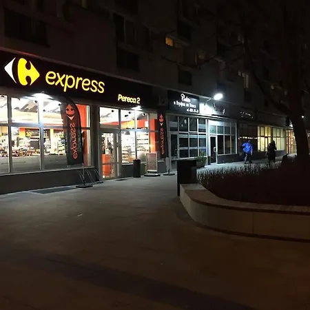 24h Check In, Aircon- Free Public Pool-fitness-sauna Warszawa