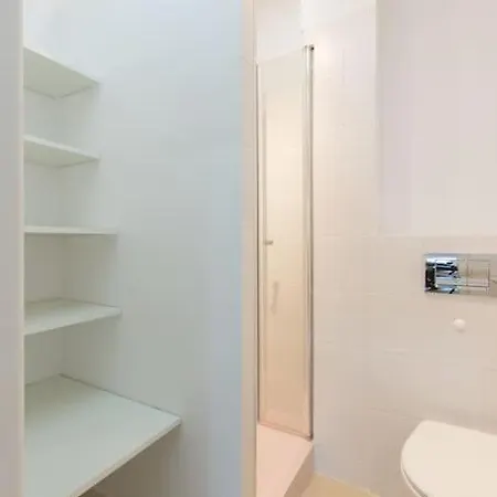 24h Check In, Aircon- Free Public Pool-fitness-sauna Appartement *