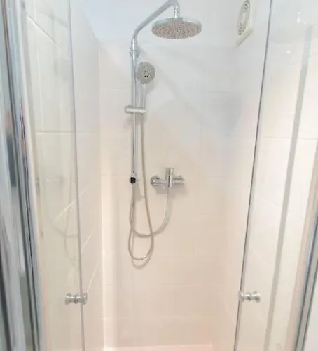 24h Check In, Aircon- Free Public Pool-fitness-sauna Apartamento Varsovia