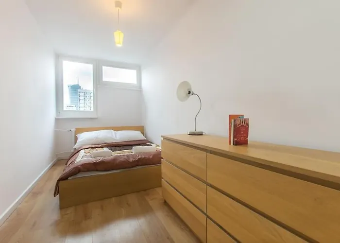 24h Check In, Aircon- Free Public Pool-fitness-sauna * Varsovia