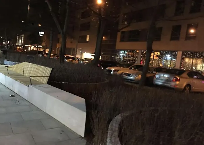 24h Check In, Aircon- Free Public Pool-fitness-sauna Varsovia