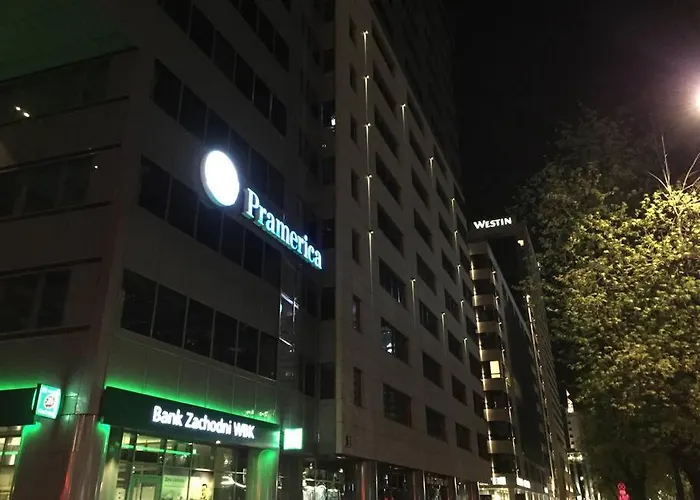 24h Check In, Aircon- Free Public Pool-fitness-sauna Varsovia